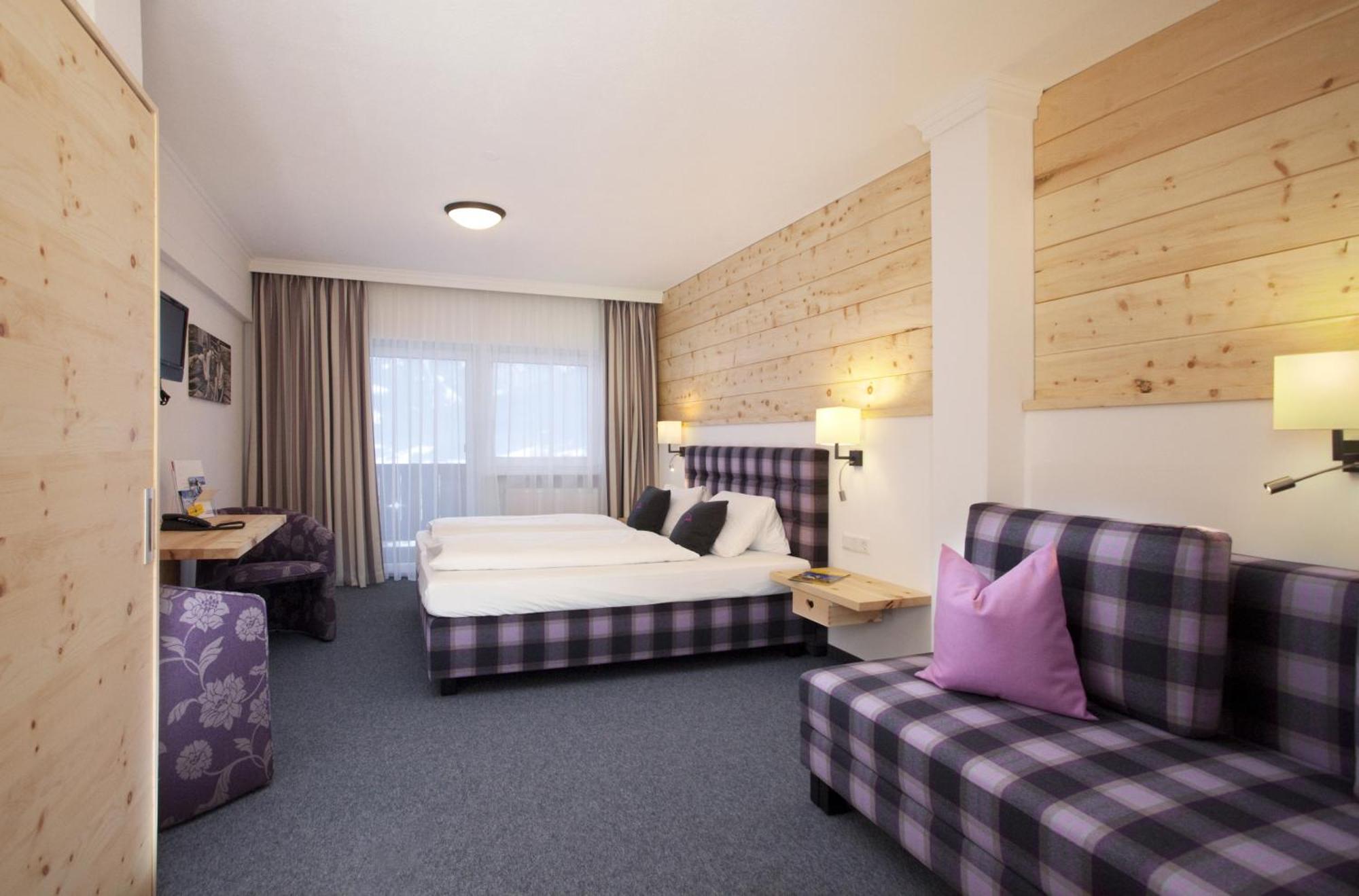 Hotel Gassner Neukirchen am Großvenediger Szoba fotó